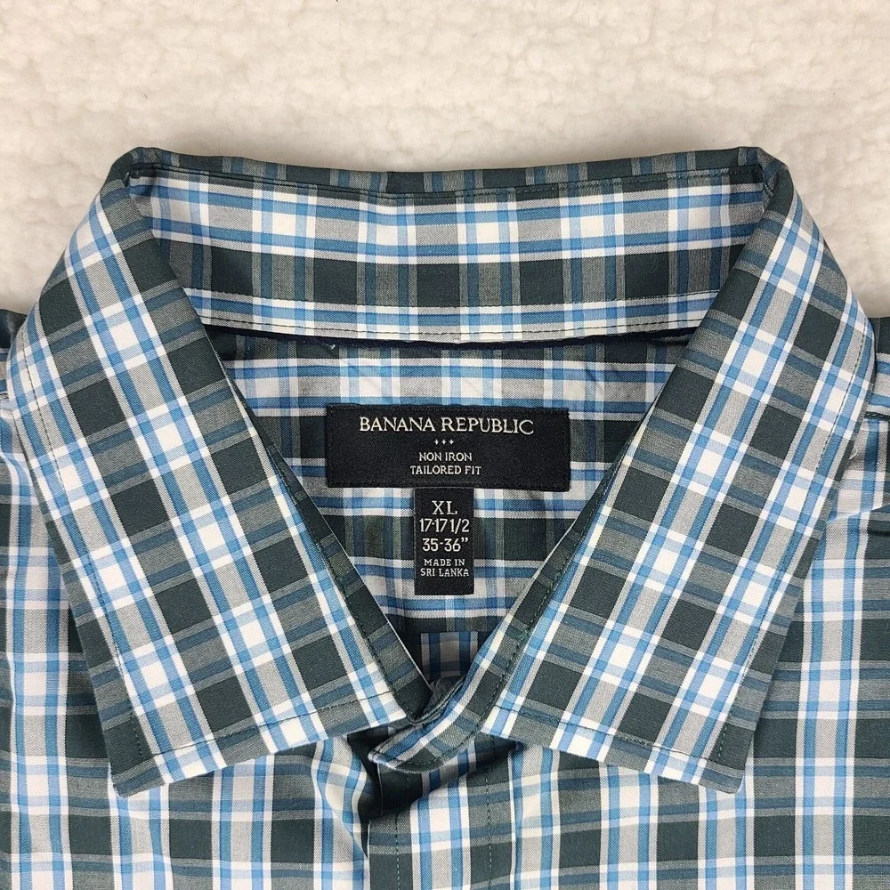 Banana Republic Shirt Mens XL Blue Dark Green Plaid Tailored Fit Dress Button Up
